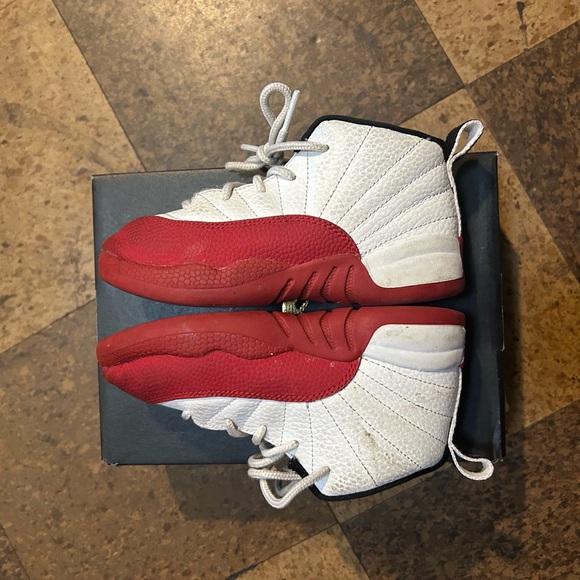 Jordan 12 retro (td) size 10c - Picture 4 of 5